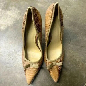 Elizabeth and James tan snake skin heels size 8